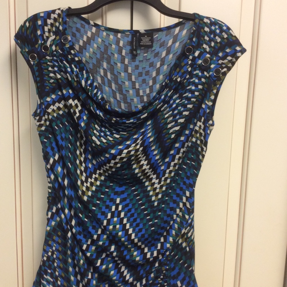 Pretty multicolored geometrical patterned blouse